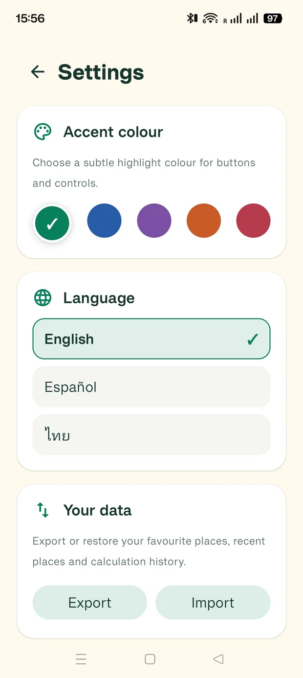 La app está disponible en inglés, español y tailandés. También puedes elegir tu color de acento.